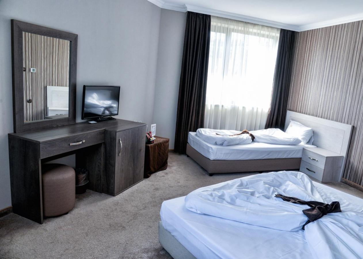 Hotel Nove Svishtov Bagian luar foto